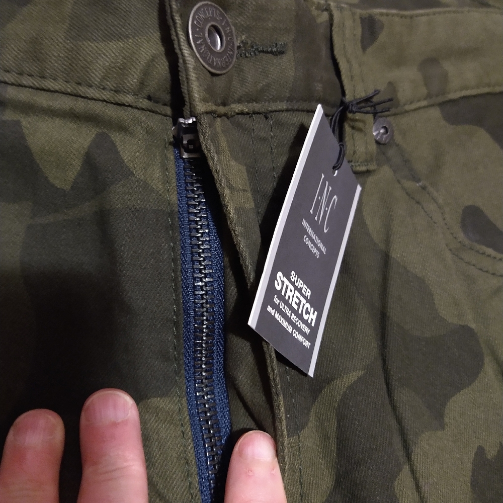 INC Berlin Slim Straight Camo Moto Jeans - Picture 2 of 16